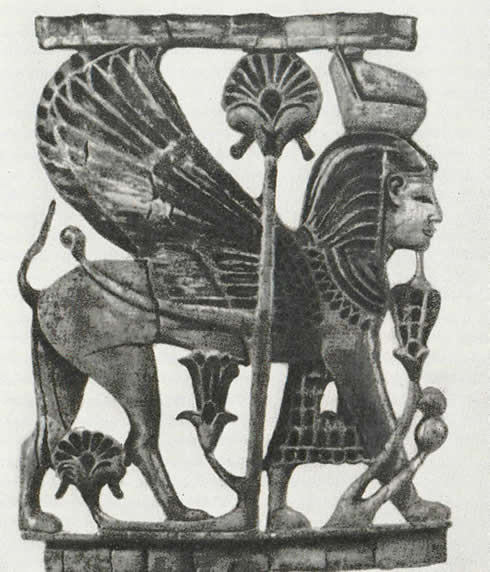 Сфинкс. Инкрустированная пластинка из слоновой кости из гробницы 79 некрополя Саламина. VII в. до н. э.